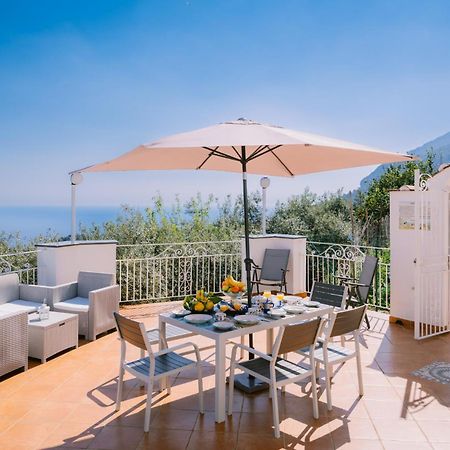 Infinity Experience Casa Vacanza Incantevole Con Terrazzo Scala Eksteriør bilde