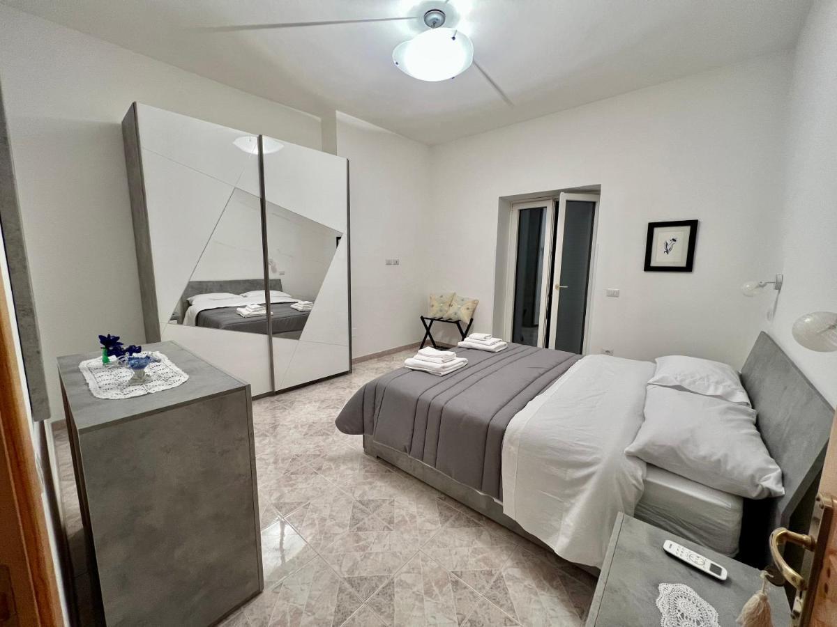 Infinity Experience Casa Vacanza Incantevole Con Terrazzo Scala Eksteriør bilde