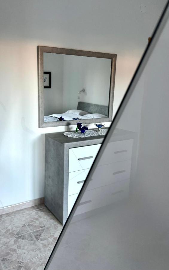 Infinity Experience Casa Vacanza Incantevole Con Terrazzo Scala Eksteriør bilde